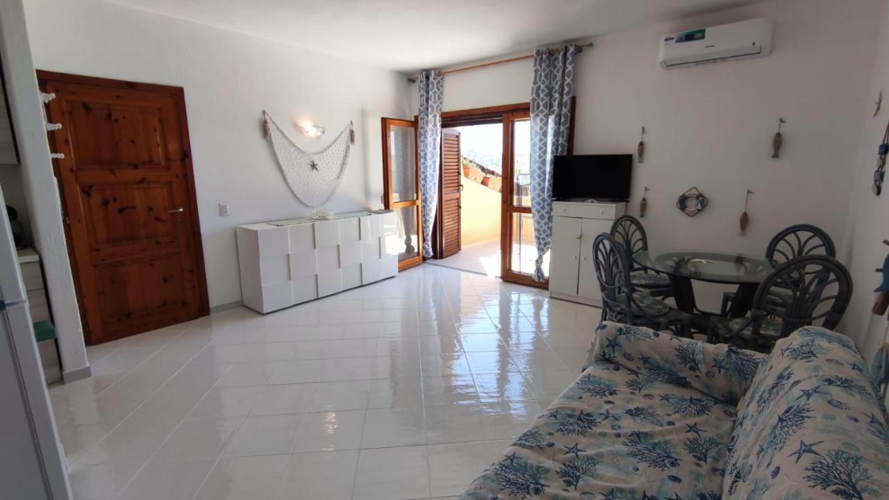 Appartamento Oltremare Vista Mare La Maddalena  Dış mekan fotoğraf
