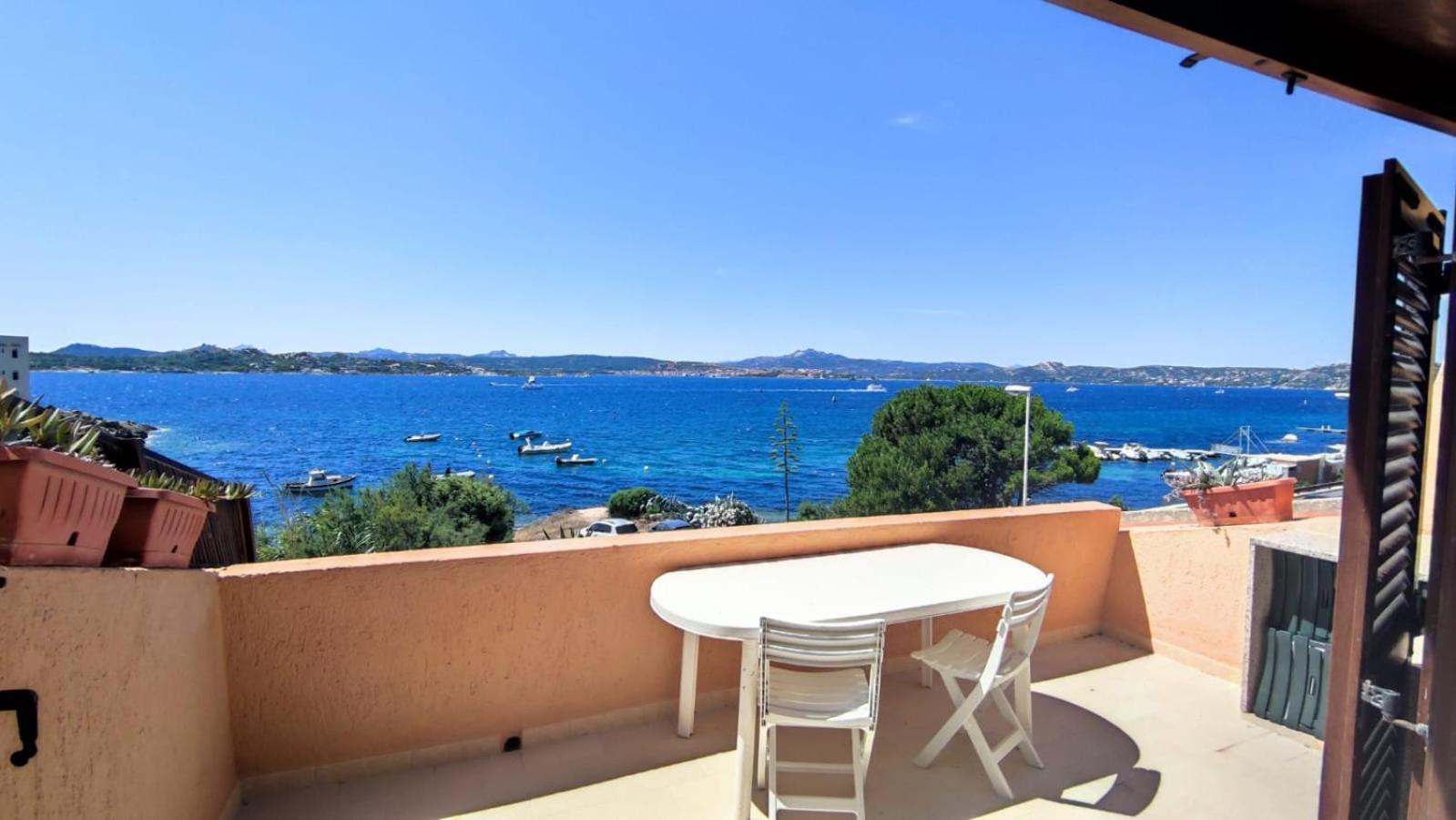 Appartamento Oltremare Vista Mare La Maddalena  Dış mekan fotoğraf